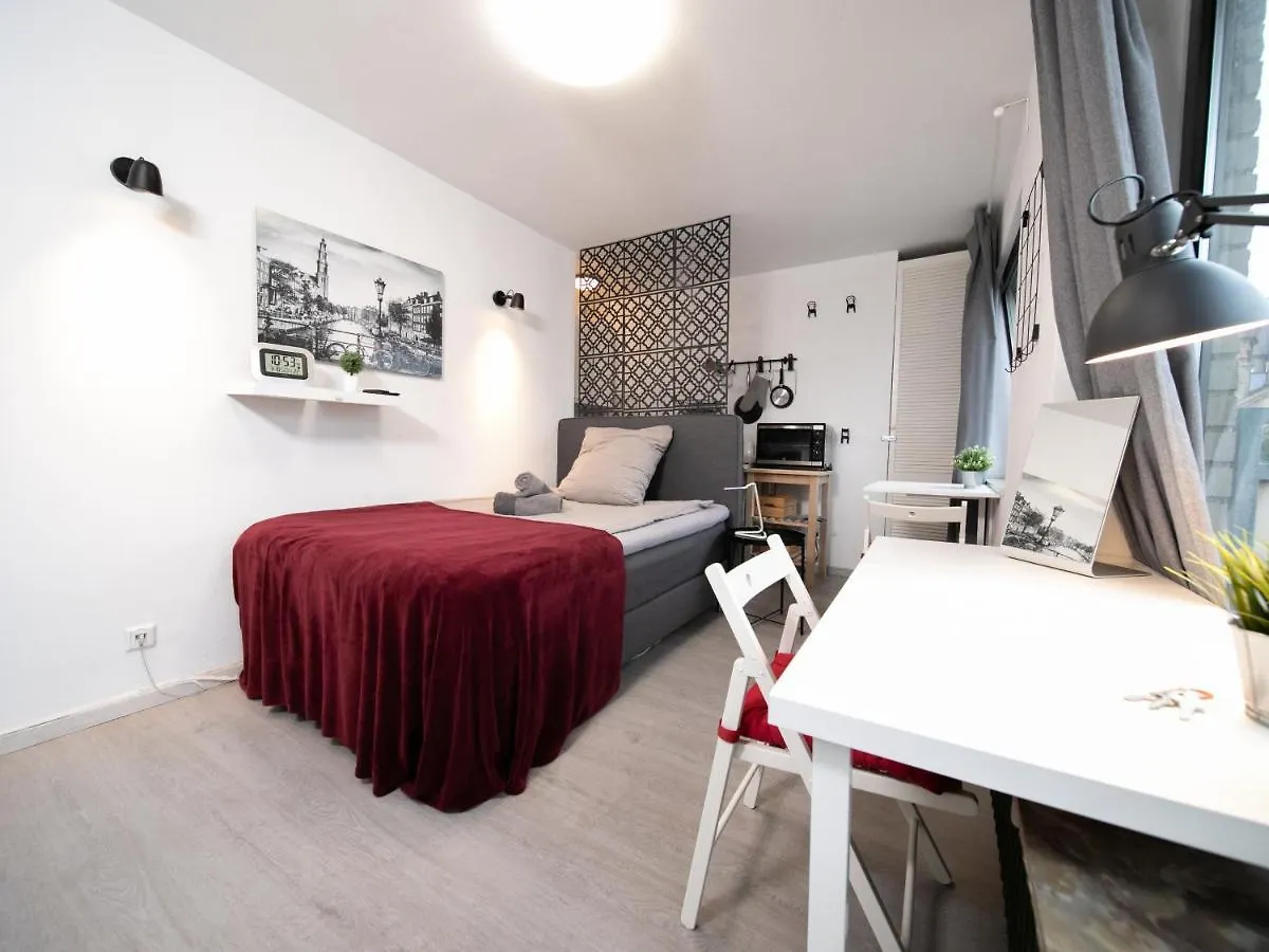 Studio Rosso - Zentral - Altstadt - Balkon - Messe Apartment Dusseldorf